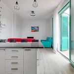 Appartement Rainbow House Via Dei Carafa Milaan
