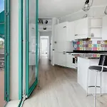 Rainbow House Via Dei Carafa Appartement