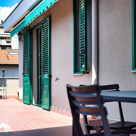 Rainbow House Via Dei Carafa Appartement Milaan